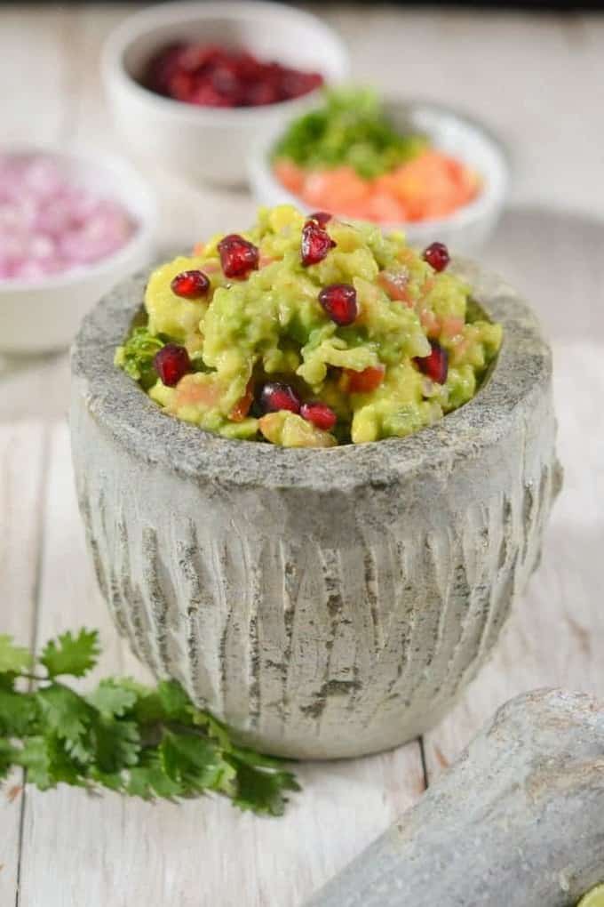 pomegranate guacamole recipe, how to make pomegranate guacamole