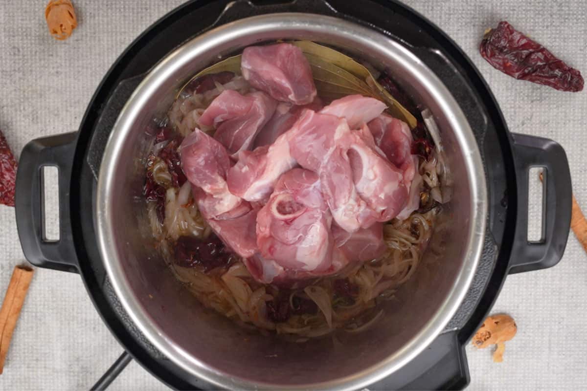 Mughlai Mutton Stew Recipe  Old Delhi Style    Whiskaffair - 16