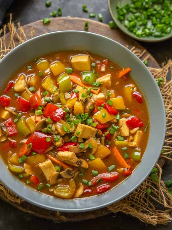 Sweet and Sour Vegetables is a delicious Chinese style stir fry which is great to serve with rice or crispy noodles. Here is how to make this easy Oriental recipe.