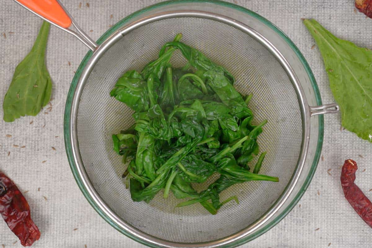Palak Corn Recipe  Spinach Corn Curry    Whiskaffair - 40
