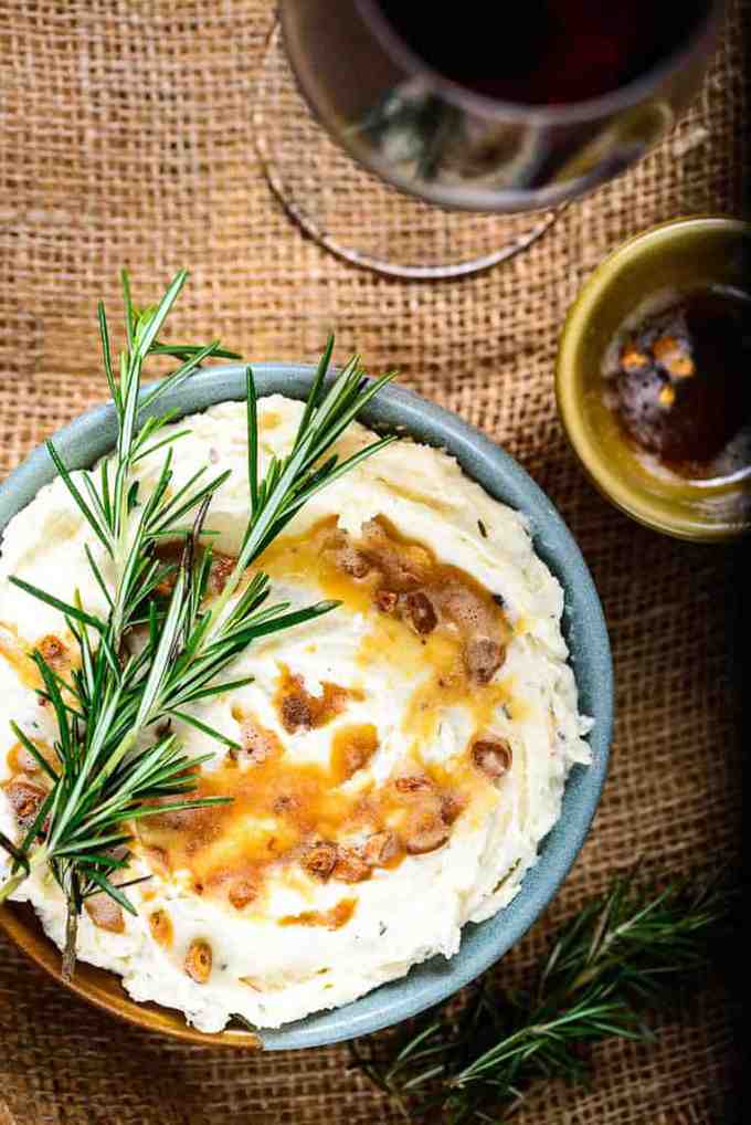 Roasted Garlic and Rosemary Mashed Potatoes