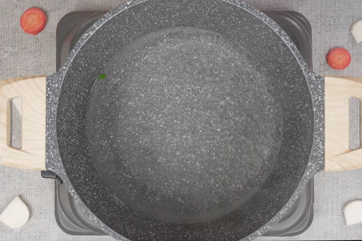 Water boiling in a pan.