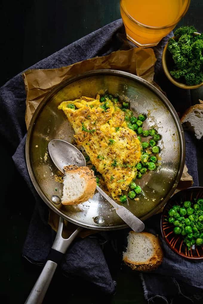 Peas and Parsley Omelette Recipe, How to make Peas and Parsley Omelette