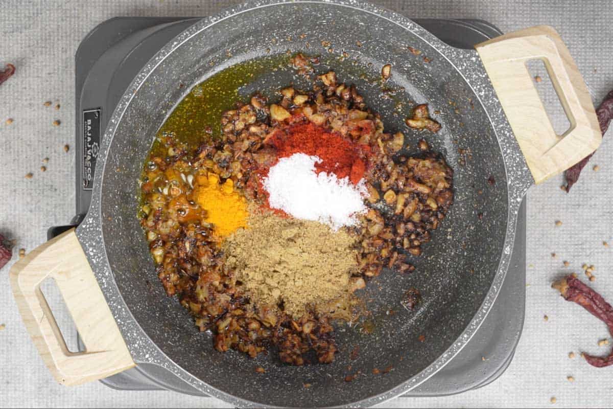 Tomato Fish Curry Recipe  North Indian Style    Whiskaffair - 10