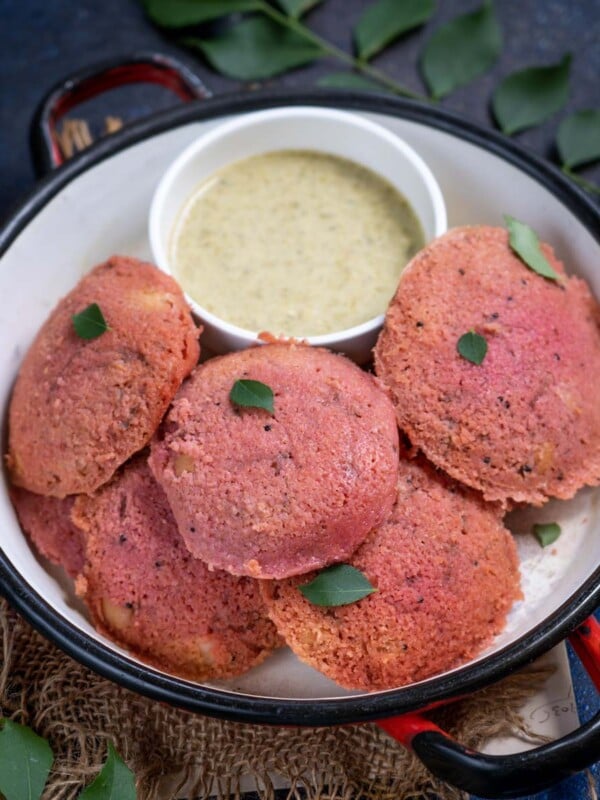 Beetroot Oats Idli is a delicious Indian recipe that can be served with chutney on the side for a filling and healthy breakfast or evening snacks. Here is how to make these.