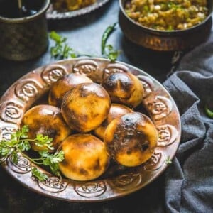 Litti Chokha is a traditional Bihari and Jharkhandi dish that is quite similar to Rajasthani Baati but still very different.