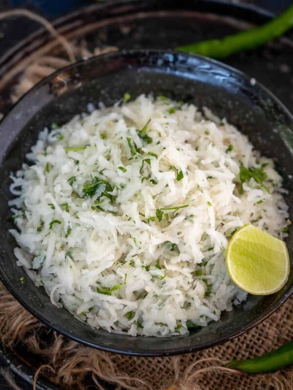 Mooli Lachha is an Indian-style grated radish salad made using fresh radish. Make it using 5 ingredients in under 10 minutes (vegan, gluten-free).