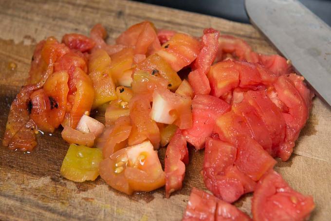 Tomato chopped.