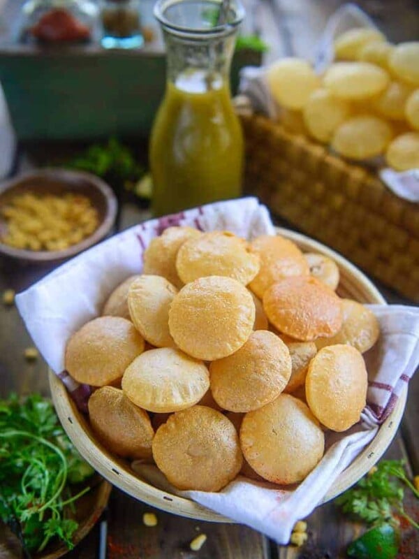 Atta Golgappa served in a basket.