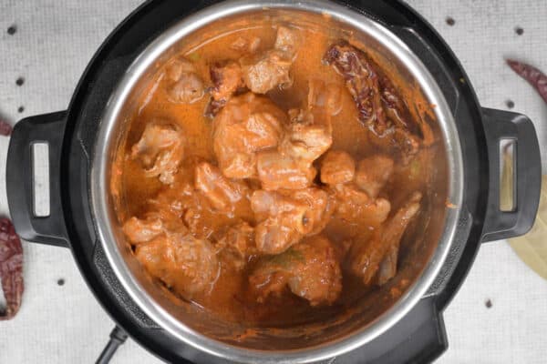 Mutton Rogan Josh Recipe - Whiskaffair