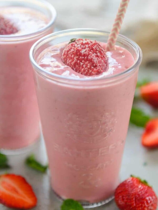 This healthy, refreshing, and super delicious Strawberry Banana Yogurt Smoothie comes together in 5 minutes and is a great way to start the day. It is gluten-free and can also be made vegan. Here is how to make it.