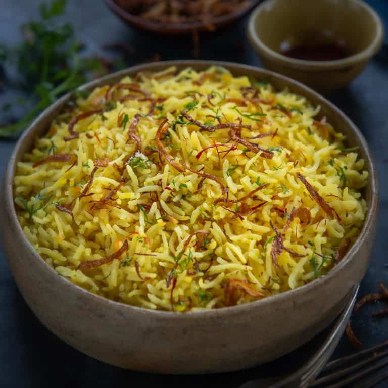 Saffron Rice Recipe (Step by Step + Video) - Whiskaffair
