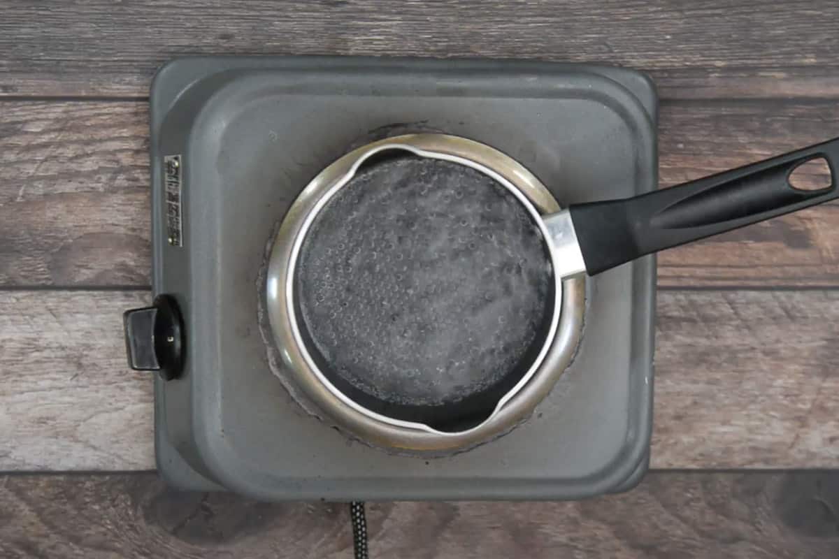 water boiling in a pan.