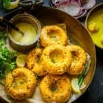 Makki ka Dhokla served on a plate.