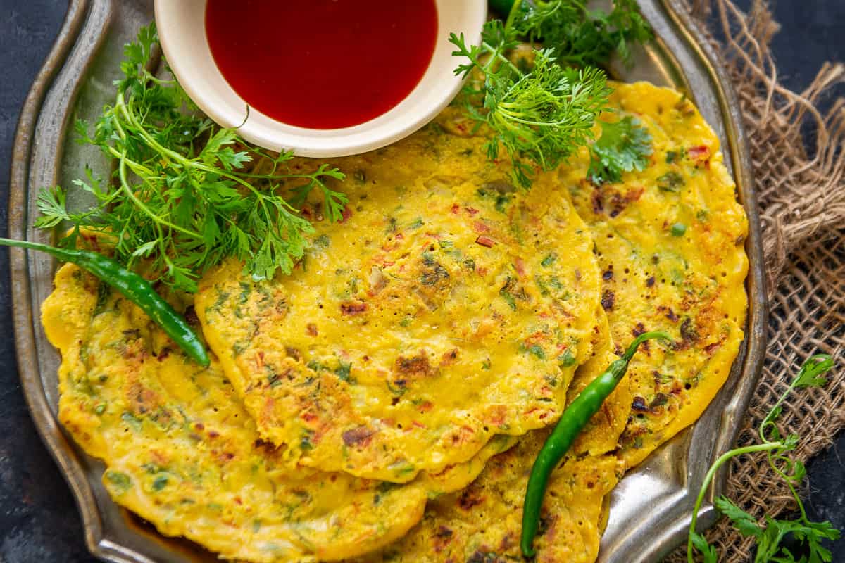 Besan Chilla Recipe (Step by Step + Video) - Whiskaffair