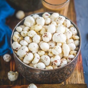 Roasted Makhana is an instant snack that can be served any time of the day whenever hunger strikes. Here is how to make these at home (vegetarian, gluten-free).