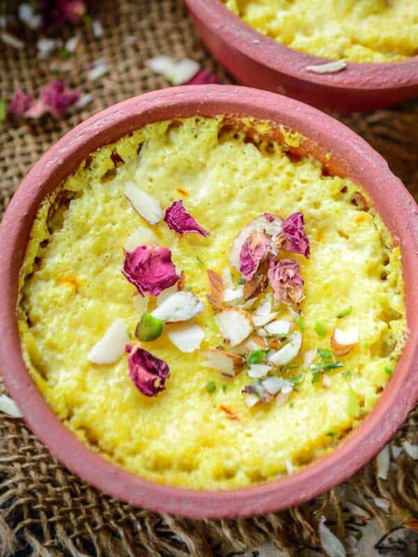 Phirni (Firni, Indian Rice Pudding) is a traditional Indian dessert made using milk and rice. This Mughlai sweet is a treat to eat and is very easy to make. Here is how to make it.