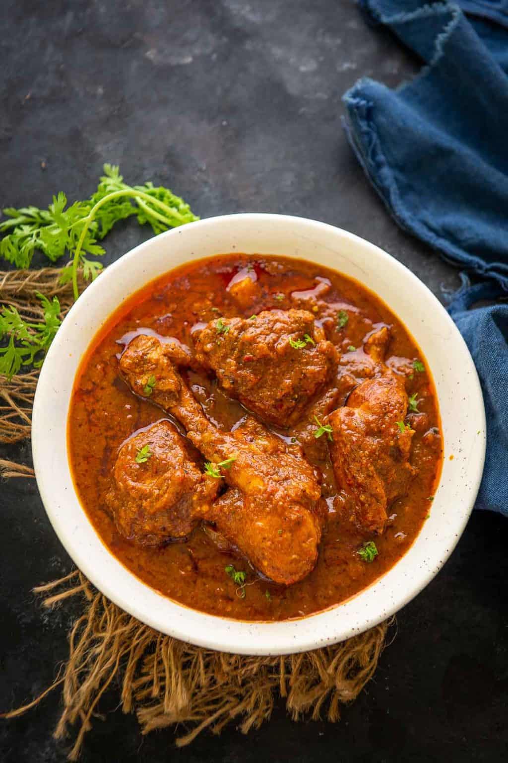 Chicken Vindaloo Recipe (Step by Step + Video) - Whiskaffair