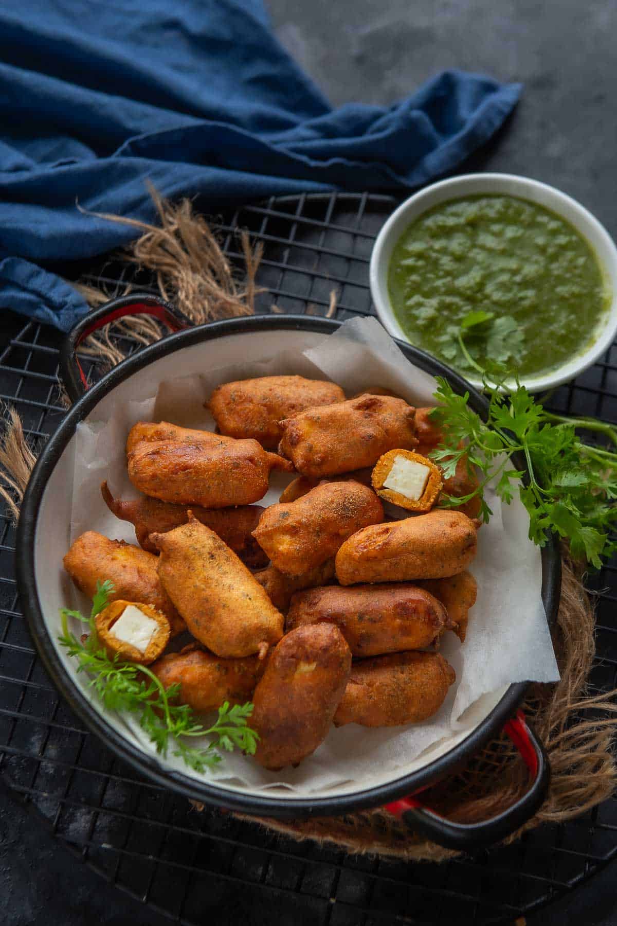 Paneer pakora served on a plate.