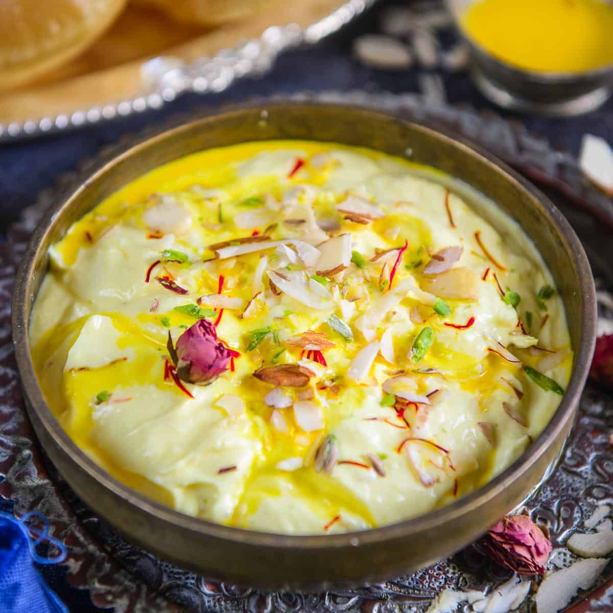 Kesar Elaichi Shrikhand Recipe (Sweetened Yogurt Dessert)