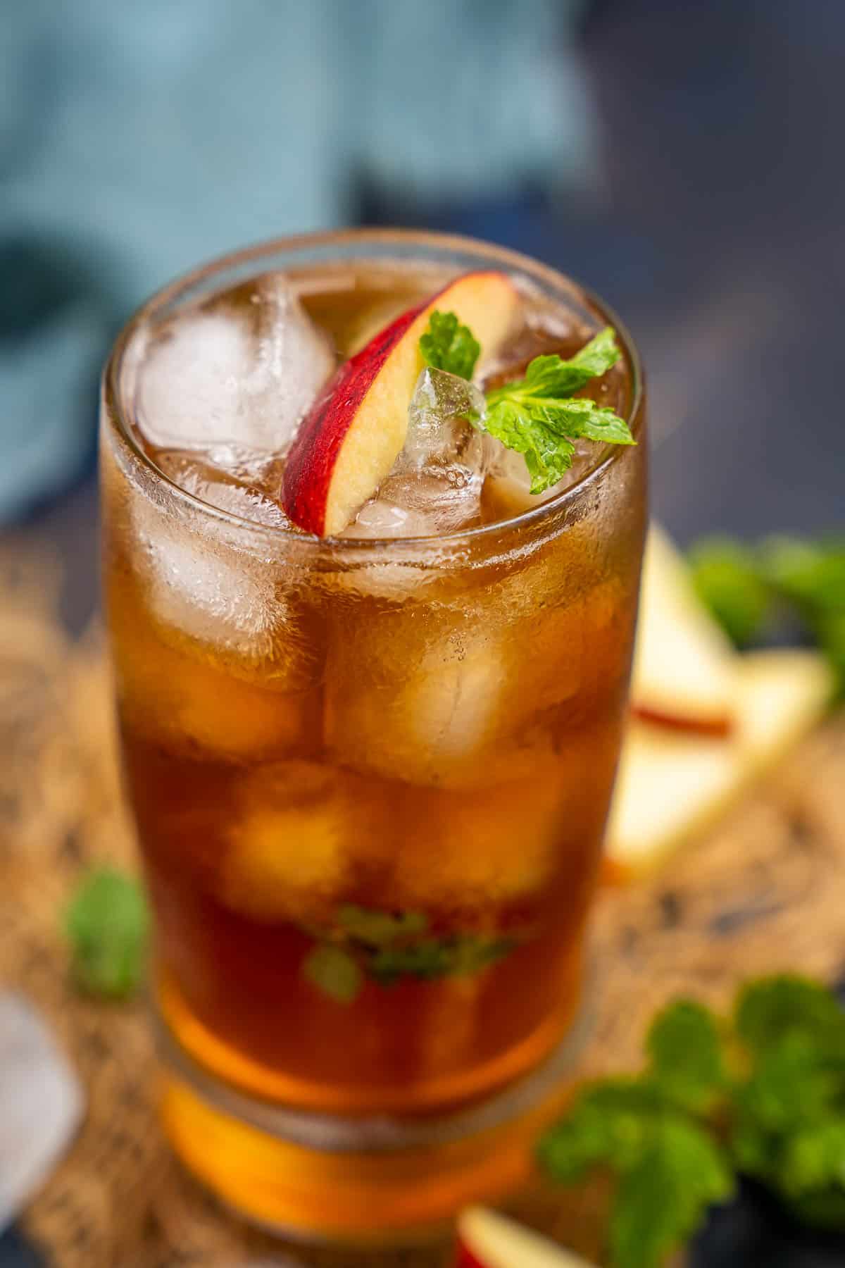 Apple Iced Tea Recipe   Whiskaffair - 10