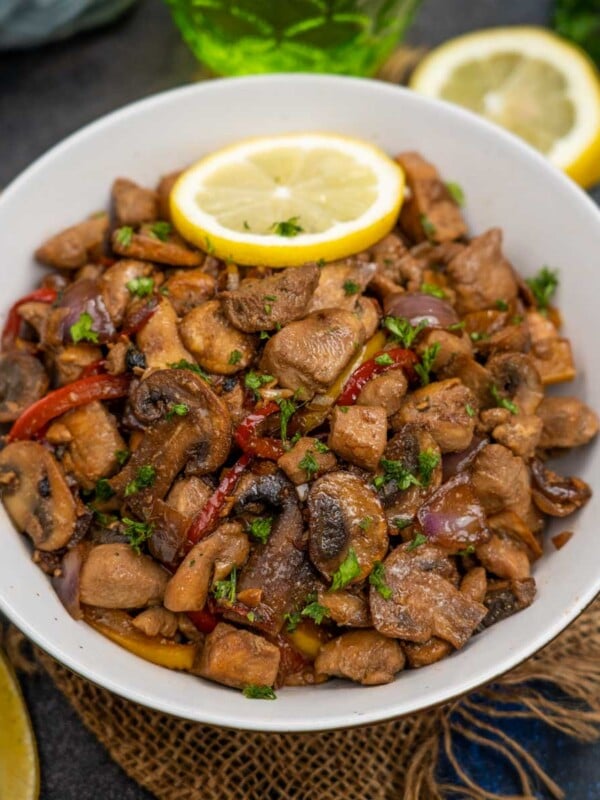 This Japanese steakhouse-style Hibachi Chicken makes for a quick, easy, and super- delicious dinner. Serve it with fried rice, yum yum sauce, and sauteed vegetables for a Hibachi experience at home. Here's how to make it.