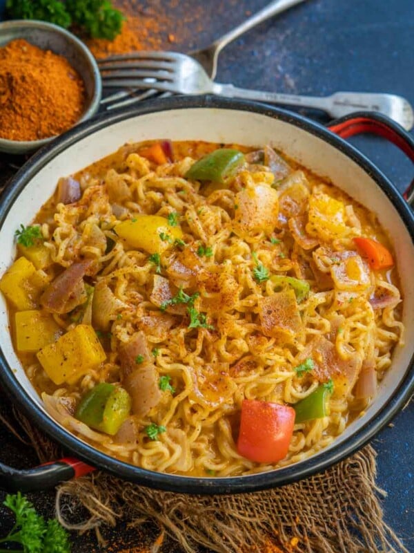 Want a twist in your regaular Maggi? Then try this delicious and spicy Peri Peri Maggi (vegetarian).