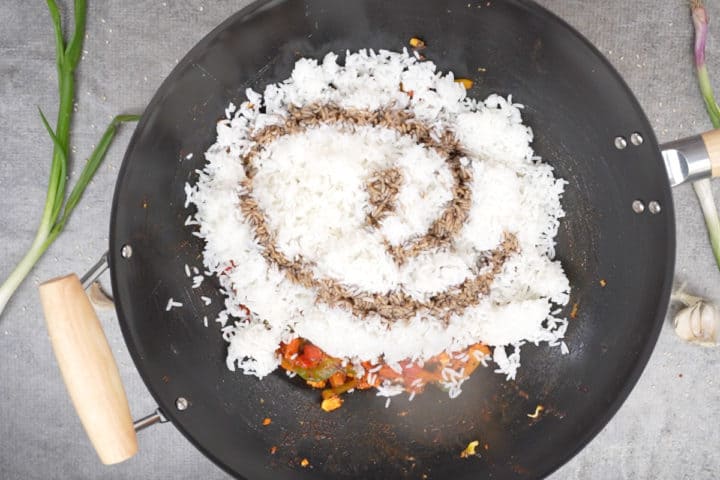 Korean Gochujang Fried Rice Recipe (Bokkeumbap) + Video