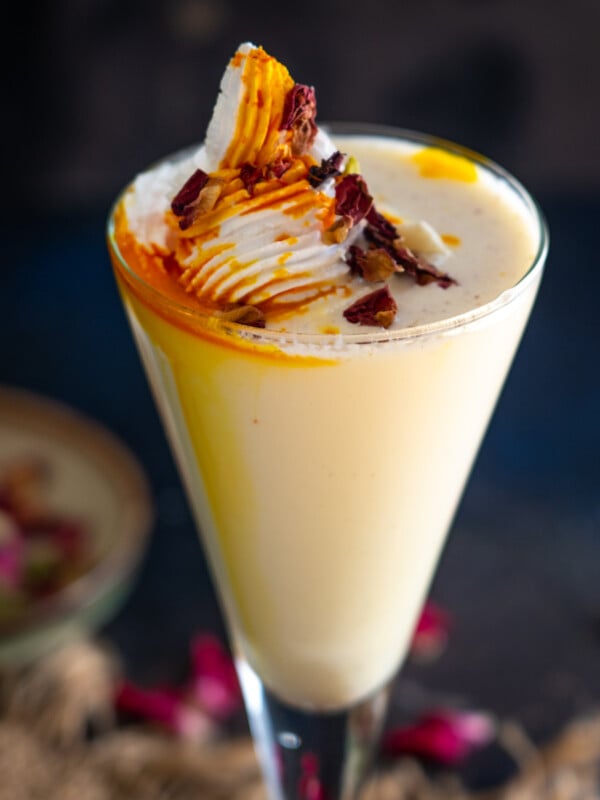 Thandai Frappe is a refreshing drink that is loaded with Thandai flavors. It comes together in 5 minutes and is perfect to make for Holi or hot summer days.