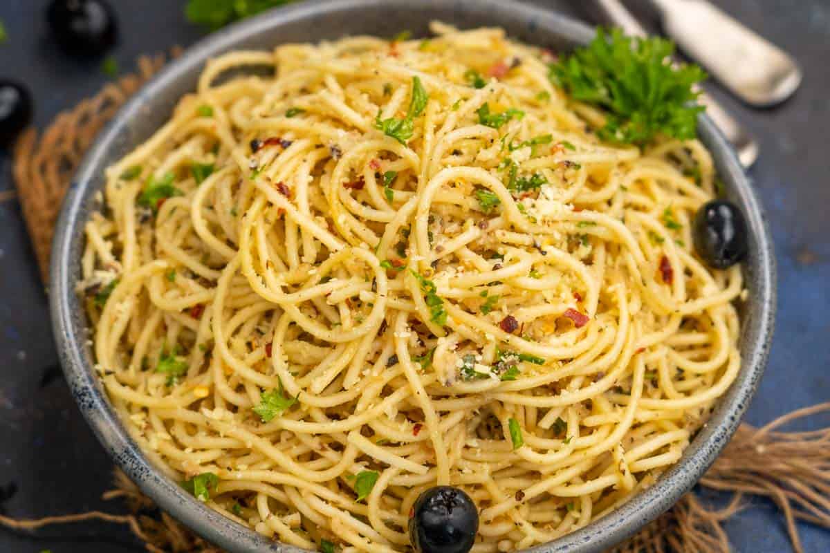 Olive Tapenade Pasta Recipe Video Whiskaffair olive-tapenade-pasta-recipe-video-whiskaffair