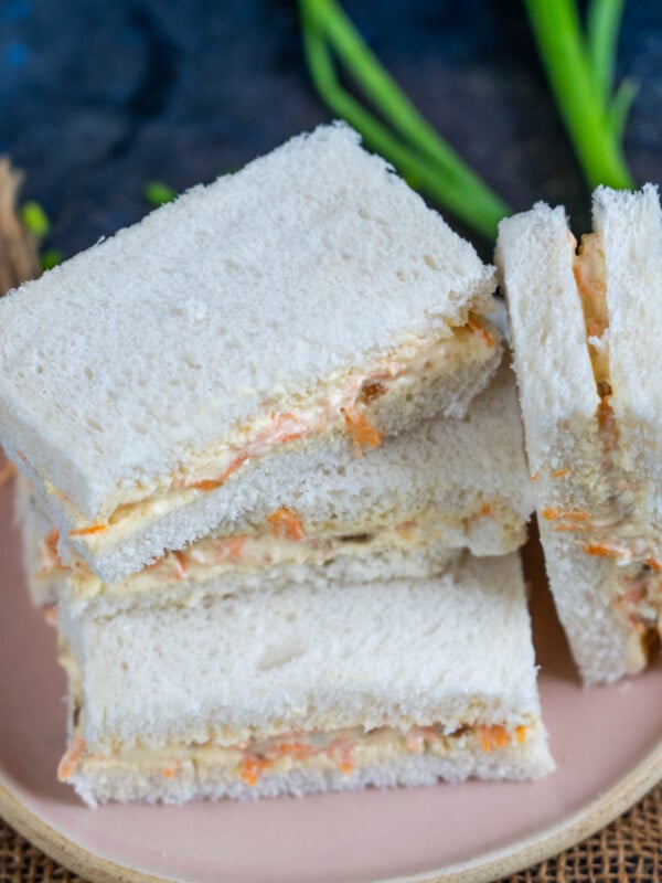 These Carrot Cream Cheese Sandwich are great to make for breakfast, tea parties or pack for school or office lunch boxes. Make these using my easy recipe (vegetarian).