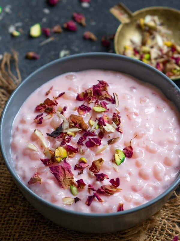 Rose Sabudana Kheer is a delicious twist on the classic sabudana kheer with the addition of rose syrup. Make it for the upcoming festive season (vegetarian, gluten-free).