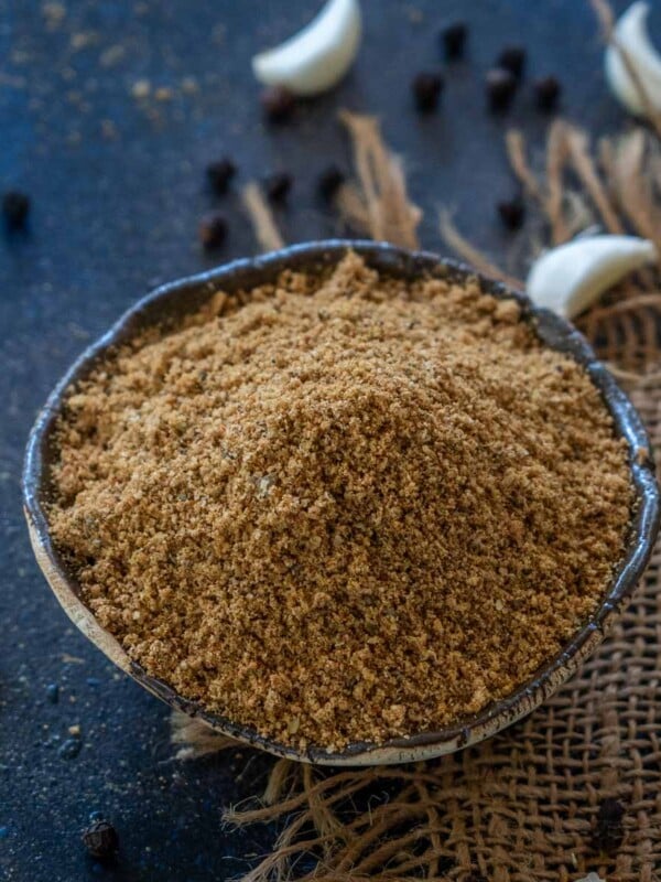 Garlic Parmesan Seasoning is a super versatile seasoning you would want to use on everything. It elevates the taste of any dish in a wink. Make it using my easy recipe (vegetarian, gluten-free)