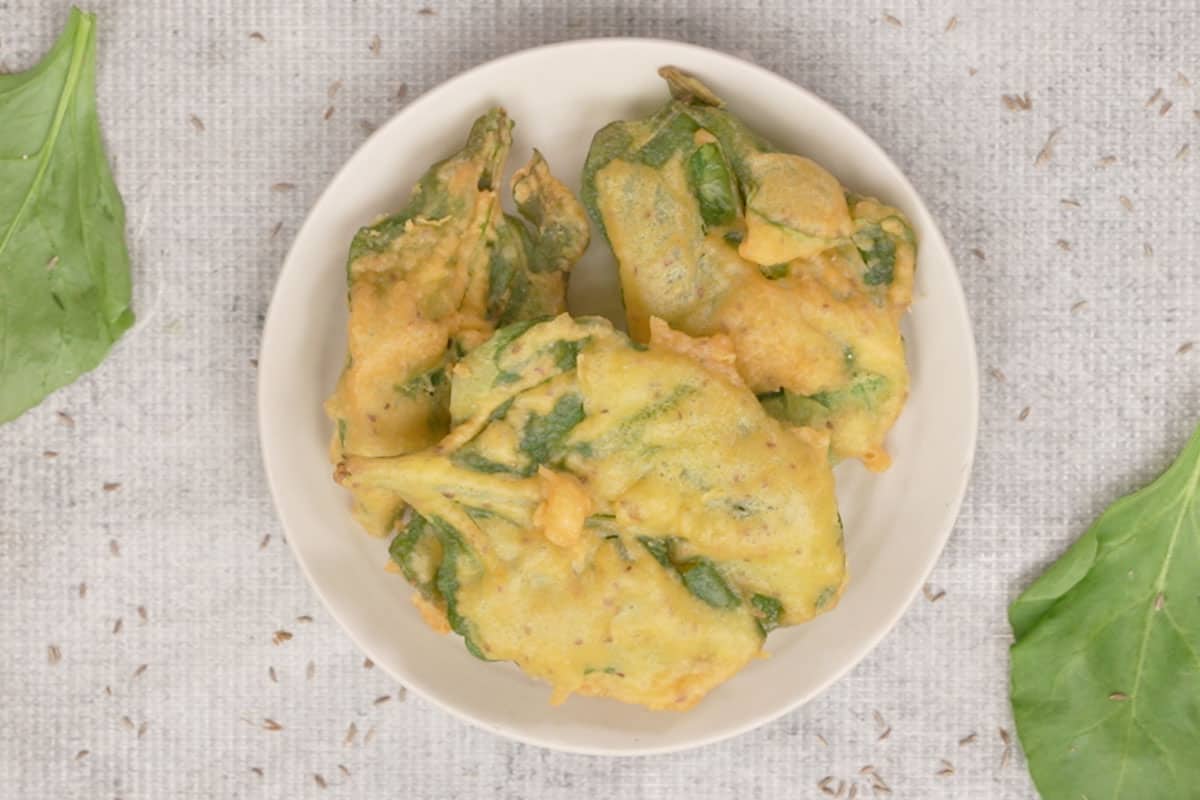 Palak Patta Chaat Recipe   Whiskaffair - 12