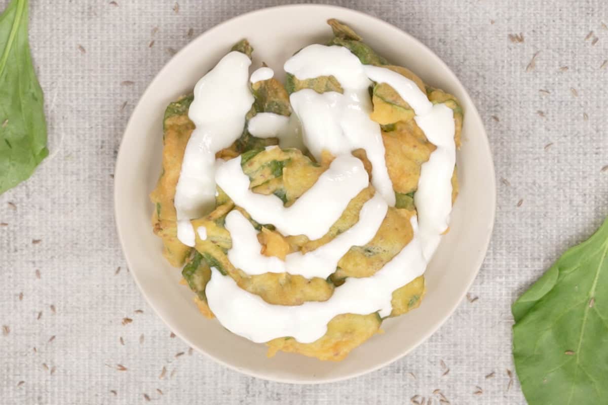 Palak Patta Chaat Recipe   Whiskaffair - 13