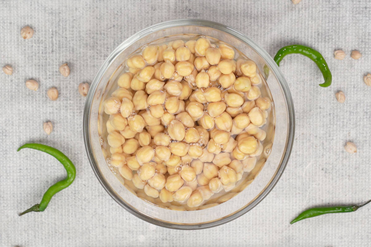 Aloo Chole Recipe   Whiskaffair - 87