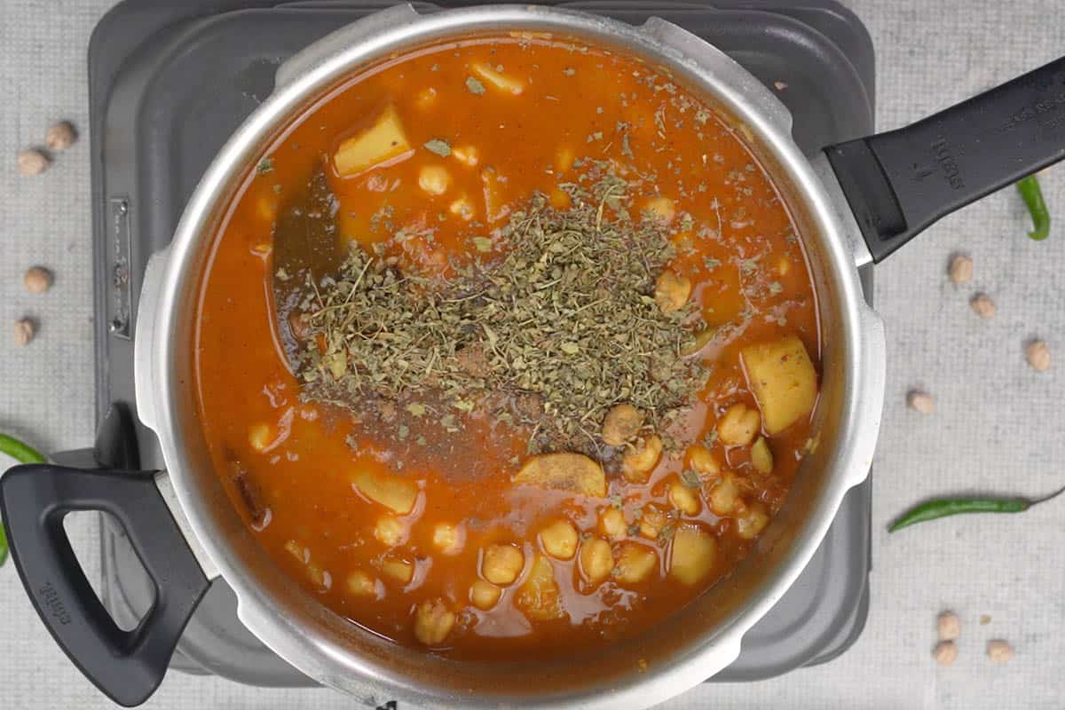 Aloo Chole Recipe   Whiskaffair - 95