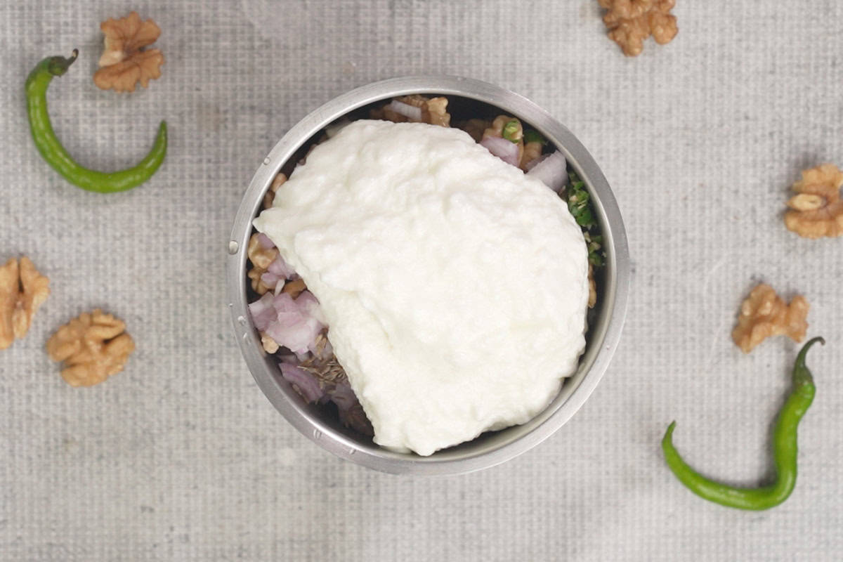Walnut Chutney Recipe  Kashmiri Doon Chetin    Whiskaffair - 59