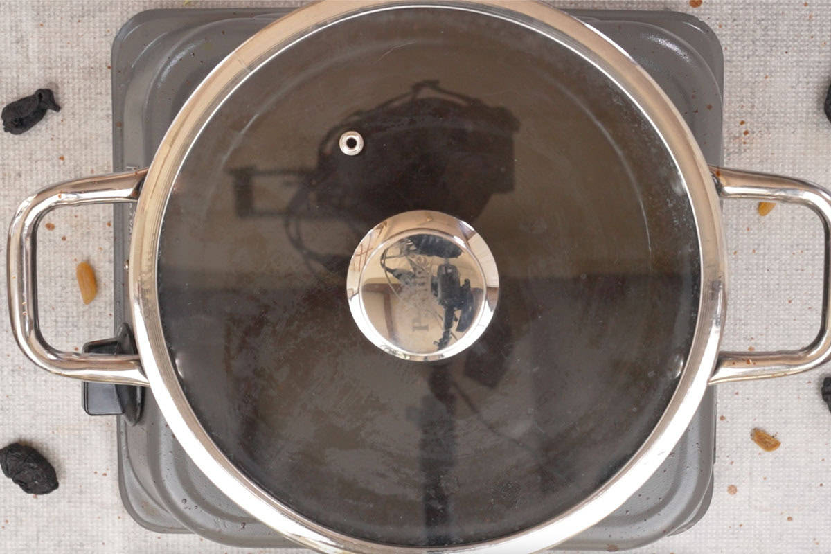 Pan covered with a lid.