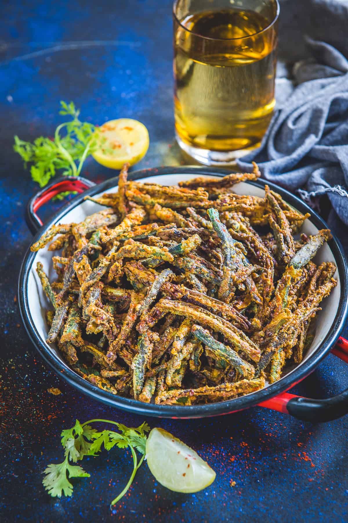 Kurkuri bhindi served in a plate.
