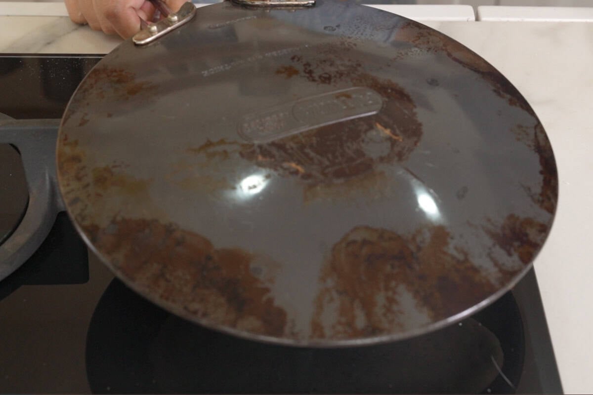 Tawa turned upside down.