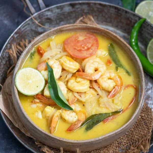 Shrimp Moilee (Prawn Moilee) served in a bowl.