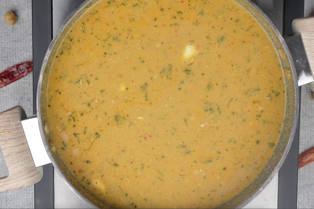 Ready malai chole in the pan.