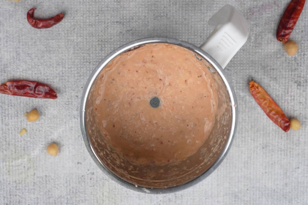 Smooth onion tomato paste.